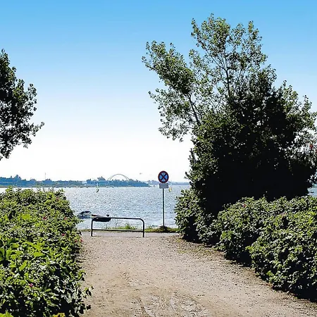 Apartamento In Lemkenhafen For 2 Personen, Cleaning Included